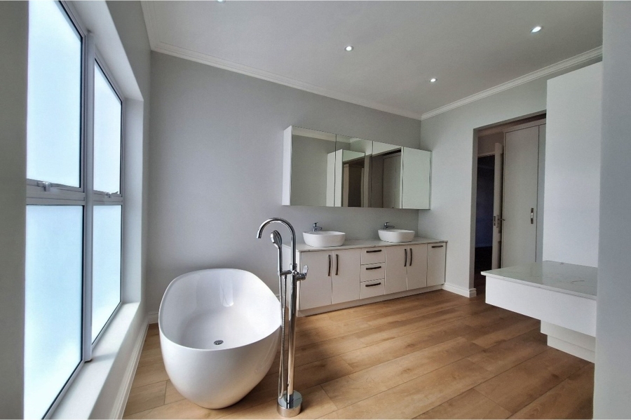 3 Bedroom Property for Sale in Shelley Point Western Cape